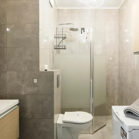 Apartament Stare Zoo Zajezdnia *