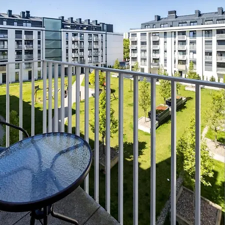 Stare Zoo Zajezdnia Apartment