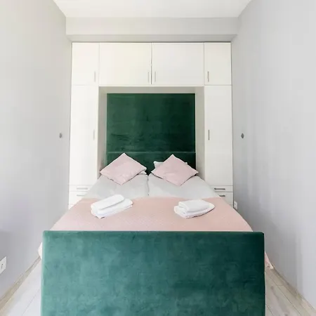 Stare Zoo Zajezdnia Διαμέρισμα