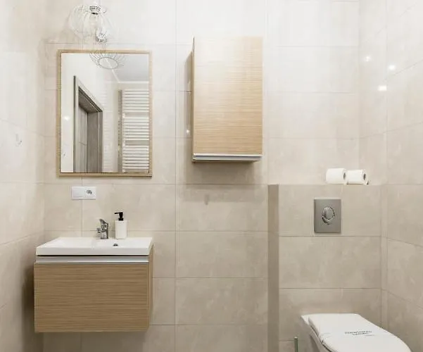 Stare Zoo Zajezdnia * Poznan